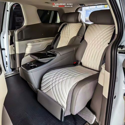 KIA Carnival nâng cấp phiên bản 4 chỗ & vách ngăn thương gia – Chuẩn Limousine hạng sang