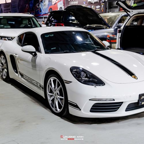 Porsche 718 Cayman dán tem thể thao – Tăng nhận diện, sắc nét và phong cách mạnh mẽ