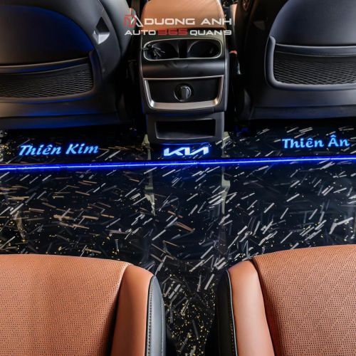 Kia Carnival nâng cấp Sàn Carbon vàng lá – Sang trọng, khác biệt và chuẩn Limousine cao cấp