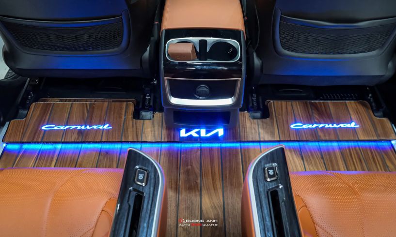 KIA CARNIVAL NÂNG CẤP GHẾ CAST 2, SÀN GỖ ÓC CHÓ BẮC MỸ VÀ BỌC DA NỘI THẤT