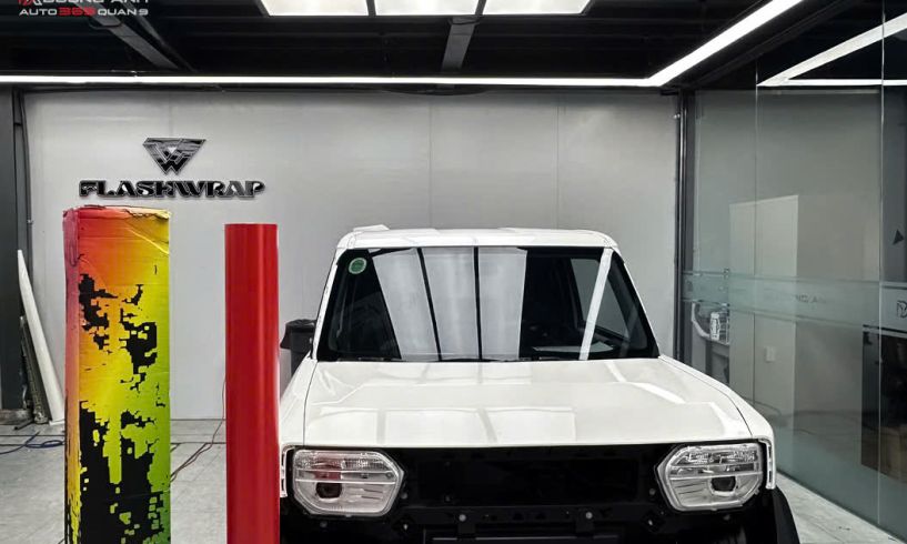 VF3 dán đổi màu trắng sang cam – Lột xác cá tính, nổi bật giữa phố