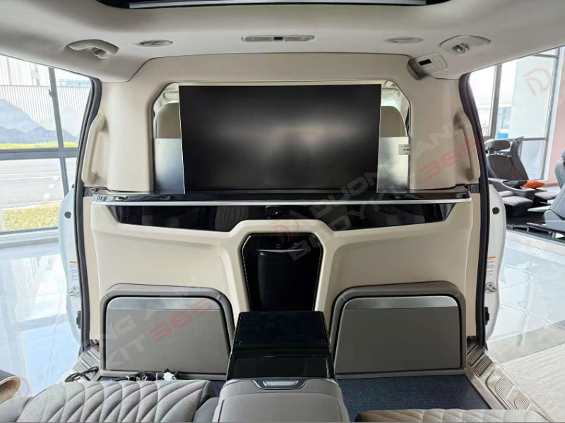 Độ vách ngăn cho Kia Carnival 2