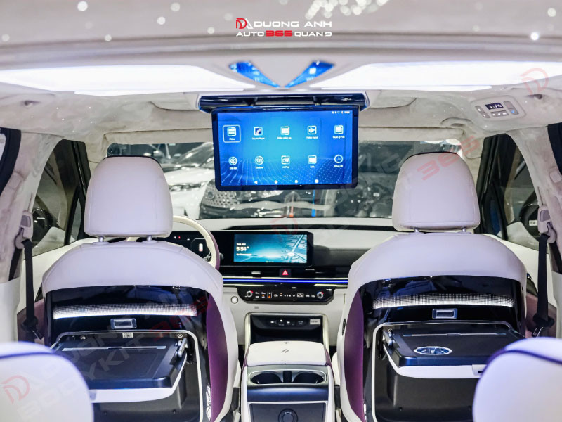 Bàn làm việc ô tô kiểu Mercedes 3
