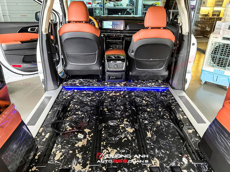 Sàn Carbon vàng lá đế nhôm 5