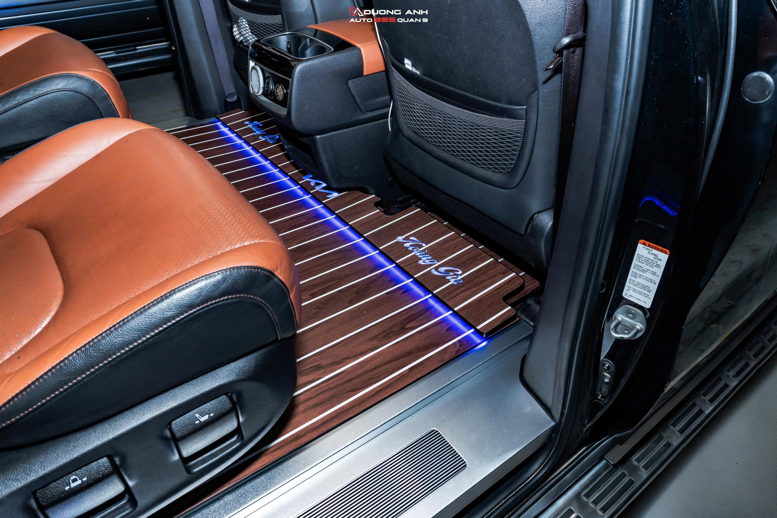 Kia Carnival nâng cấp Sàn vân gỗ – Sang trọng, tinh tế và đẳng cấp hơn