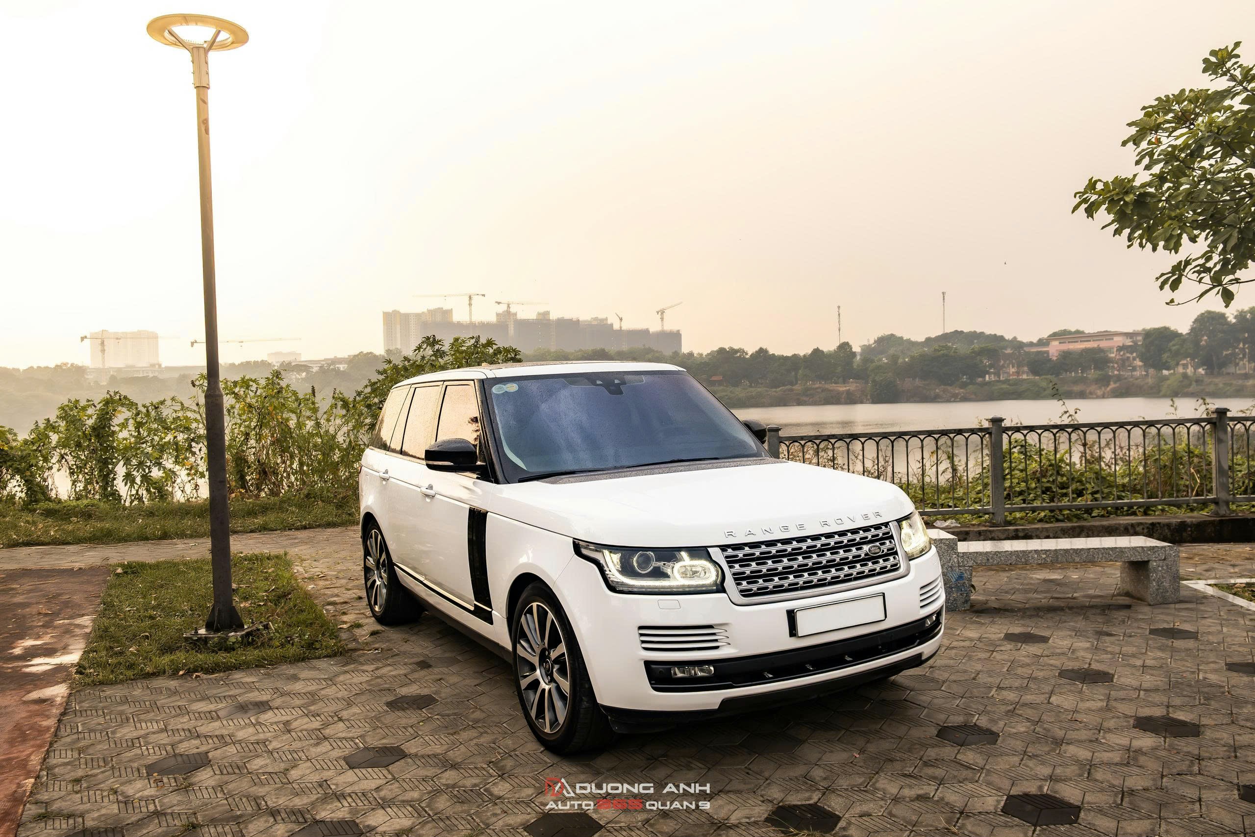 Range Rover bọc nội thất da bò thật nhập khẩu từ Italy – Đỉnh cao sang trọng và tinh tế chuẩn siêu SUV