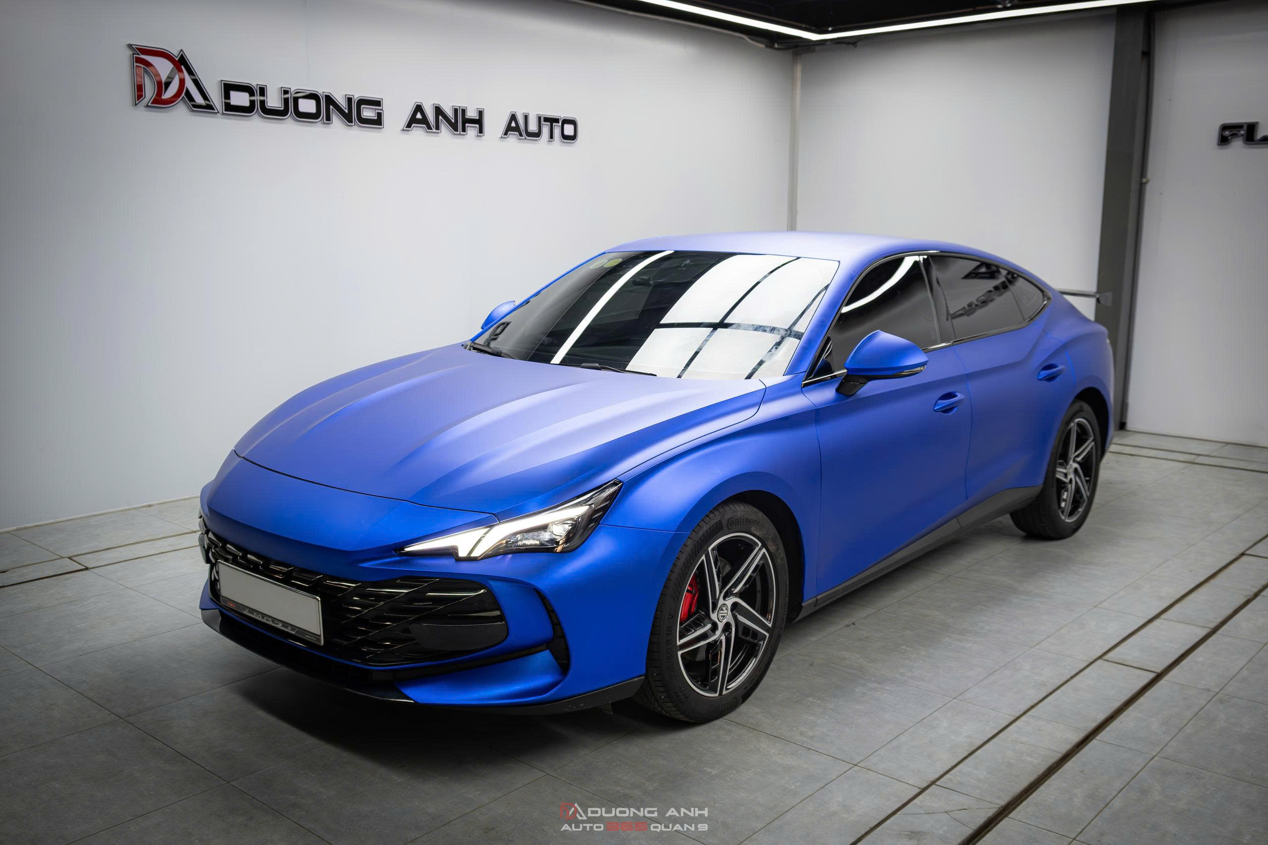 MG7 dán đổi màu Matte Chrome Metal Blue – Lột xác đẳng cấp, nổi bật mọi góc nhìn